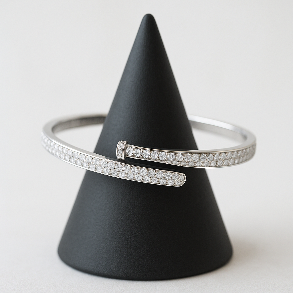 Bracelet clou argenté strass