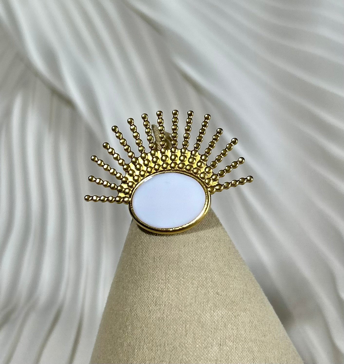 Bague Isis blanche