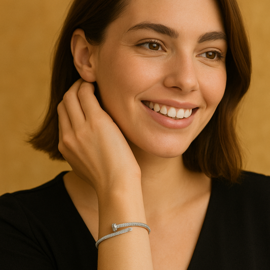 Bracelet clou argenté strass