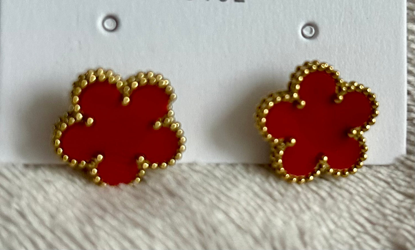 Boucles d’oreilles trèfle rouge