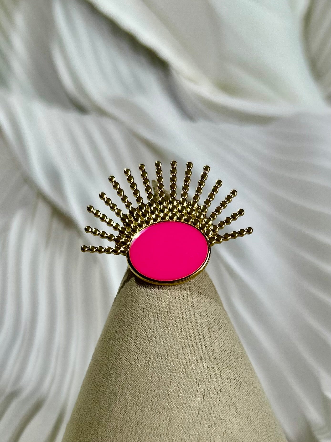 Bague Isis fushia